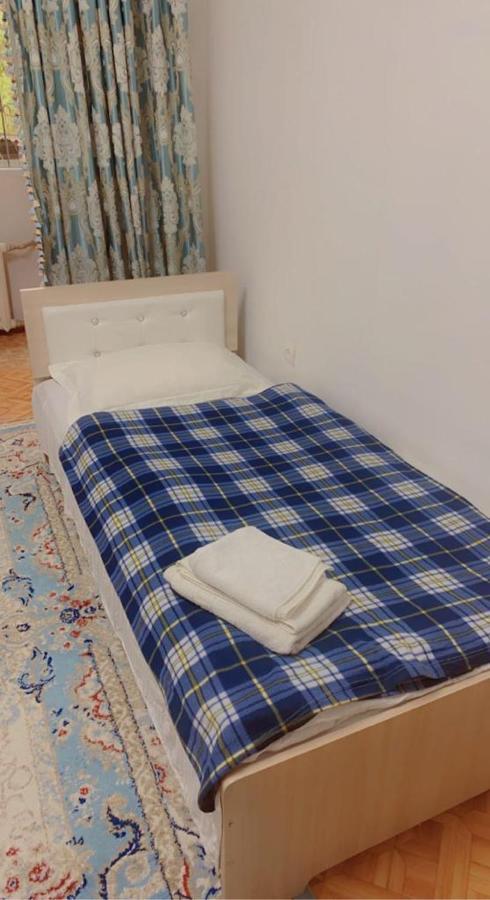 Like Home Apartments&Rooms Алма Ата Стая снимка
