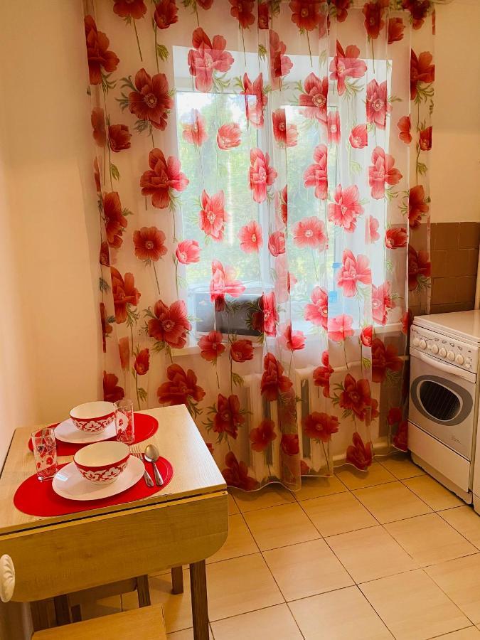 Like Home Apartments&Rooms Алма Ата Екстериор снимка