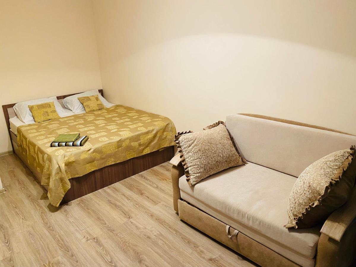 Like Home Apartments&Rooms Алма Ата Екстериор снимка