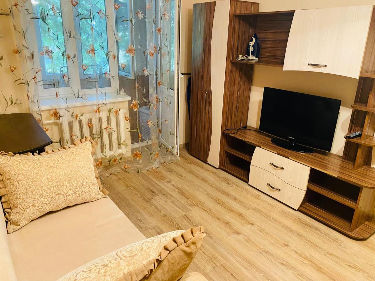 Like Home Apartments&Rooms Алма Ата Екстериор снимка