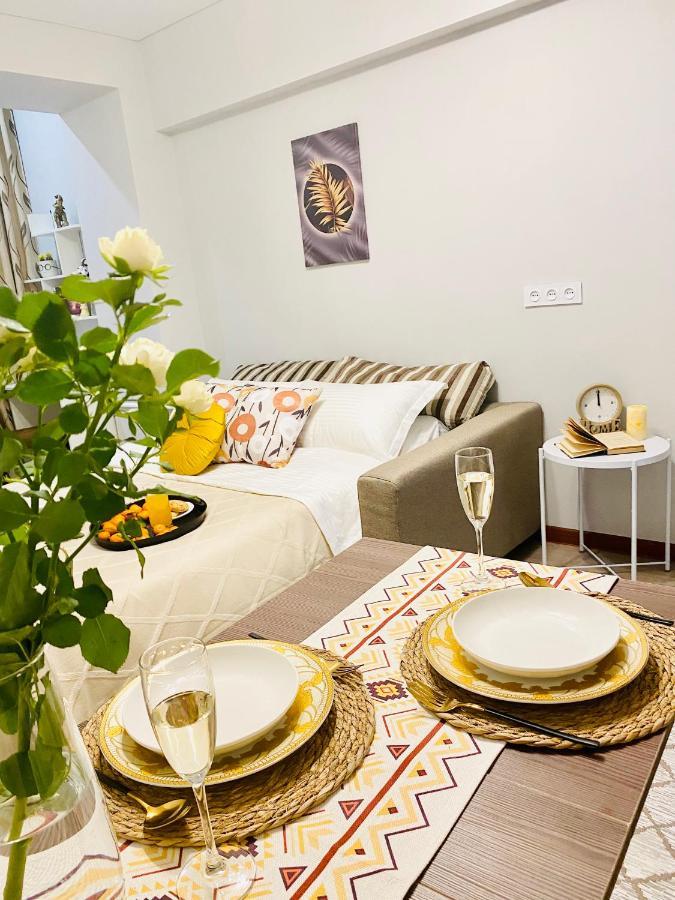 Like Home Apartments&Rooms Алма Ата Екстериор снимка