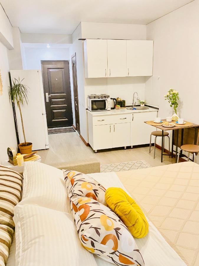 Like Home Apartments&Rooms Алма Ата Екстериор снимка