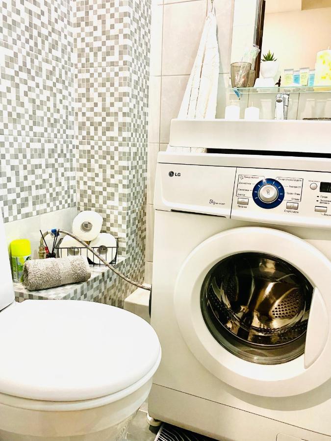 Like Home Apartments&Rooms Алма Ата Екстериор снимка