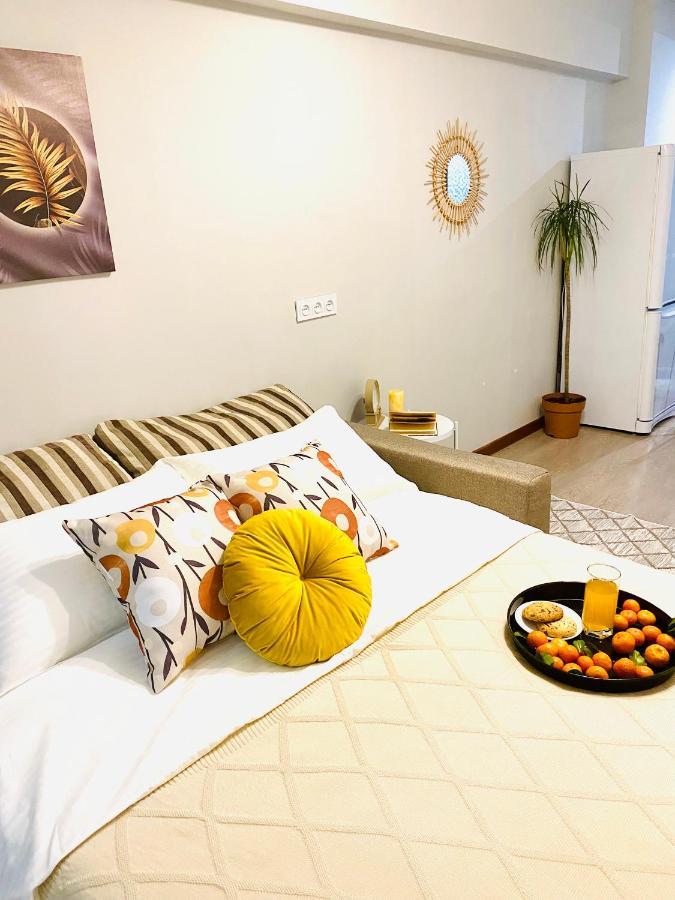 Like Home Apartments&Rooms Алма Ата Екстериор снимка
