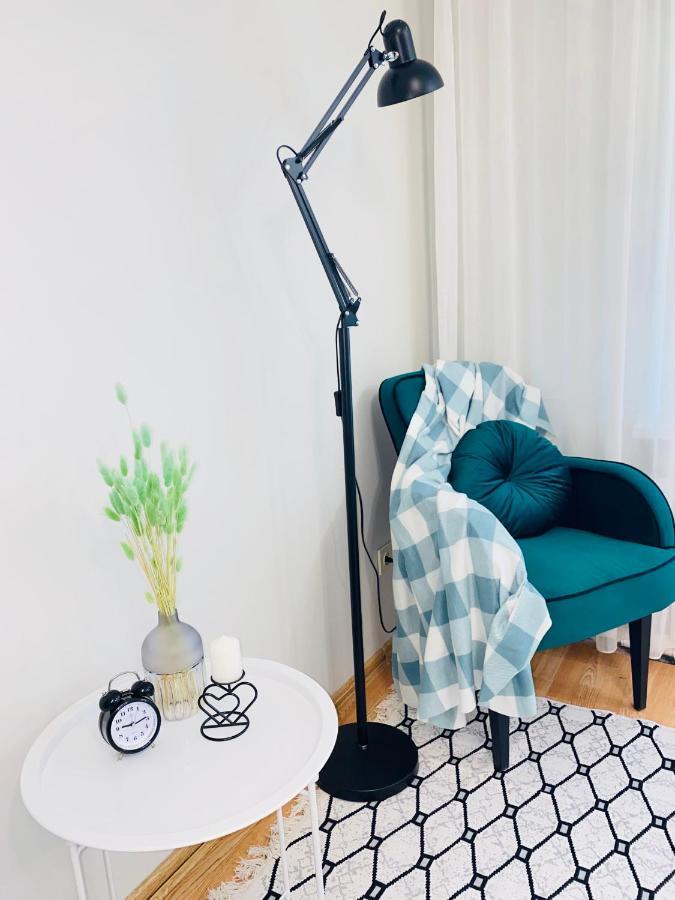 Like Home Apartments&Rooms Алма Ата Екстериор снимка