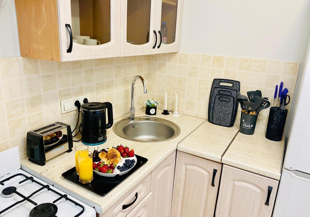 Like Home Apartments&Rooms Алма Ата Екстериор снимка