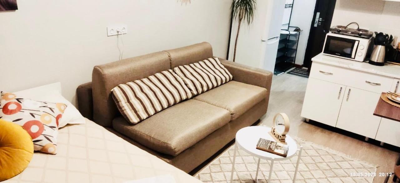 Like Home Apartments&Rooms Алма Ата Екстериор снимка