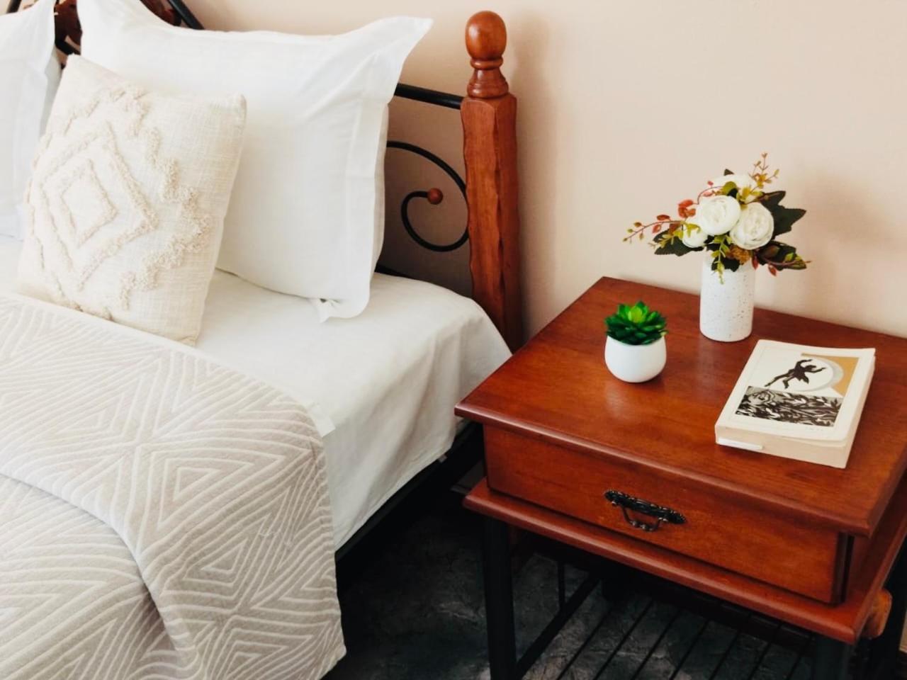Like Home Apartments&Rooms Алма Ата Екстериор снимка