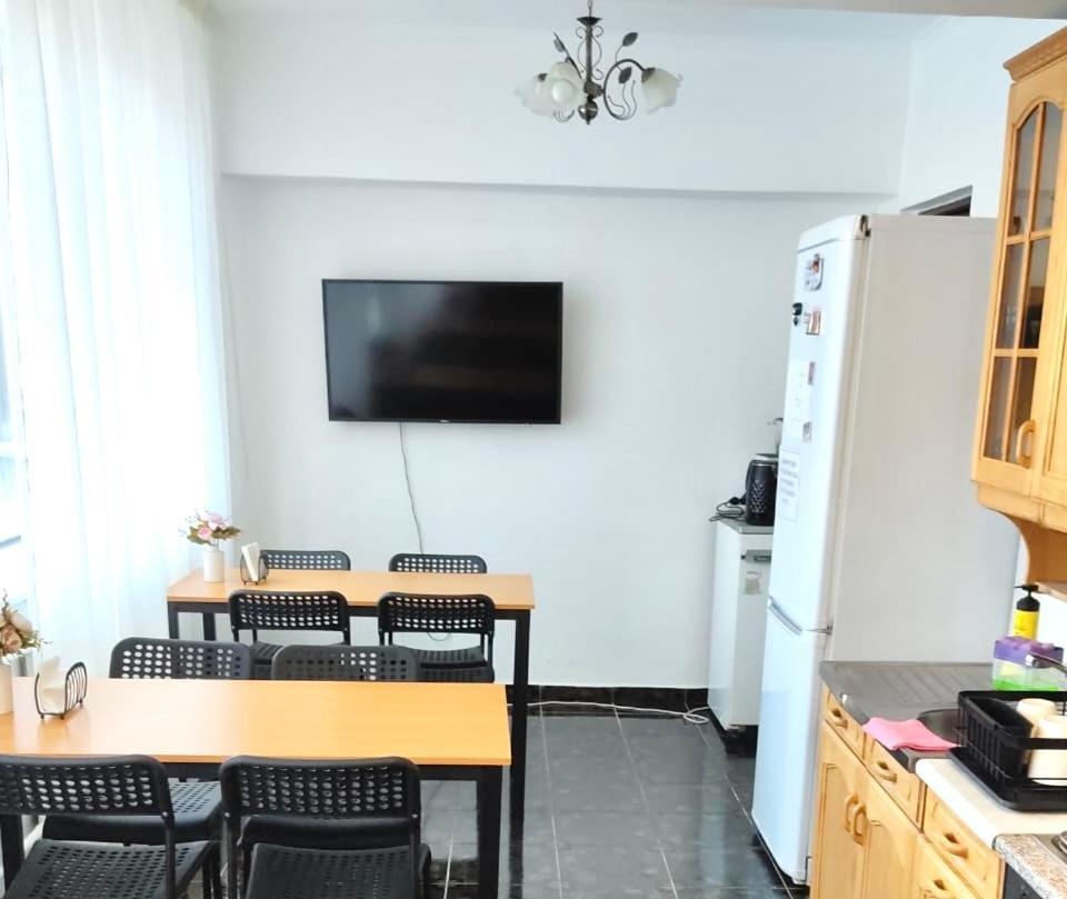 Like Home Apartments&Rooms Алма Ата Екстериор снимка
