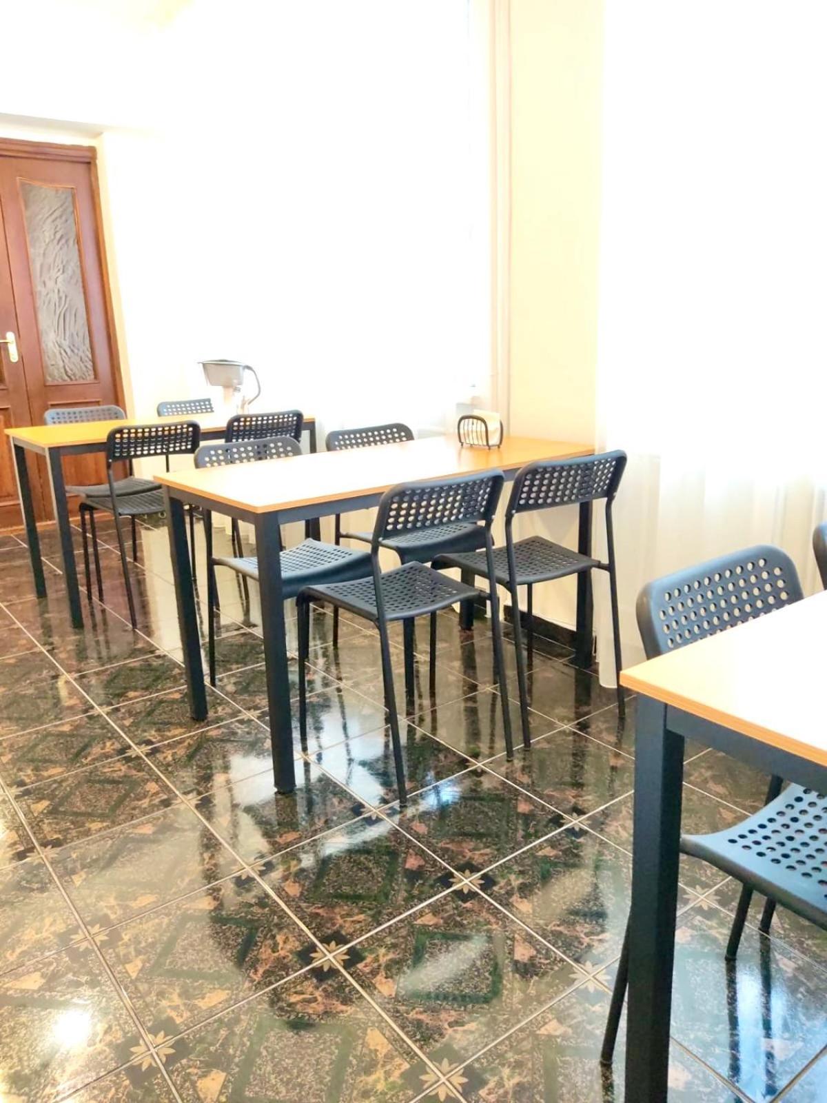 Like Home Apartments&Rooms Алма Ата Екстериор снимка