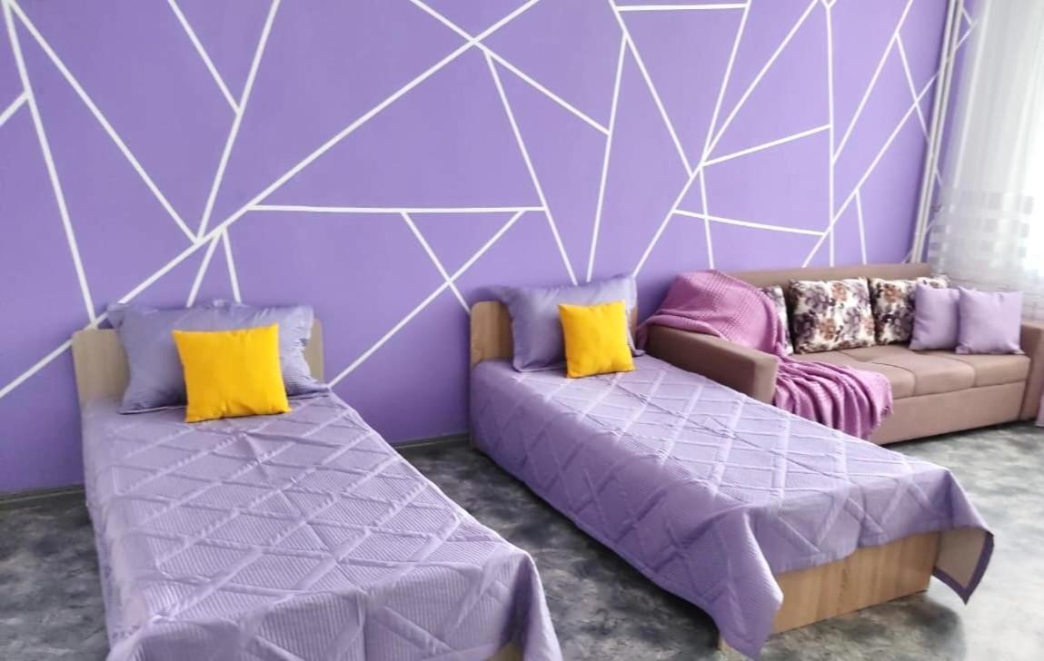 Like Home Apartments&Rooms Алма Ата Екстериор снимка